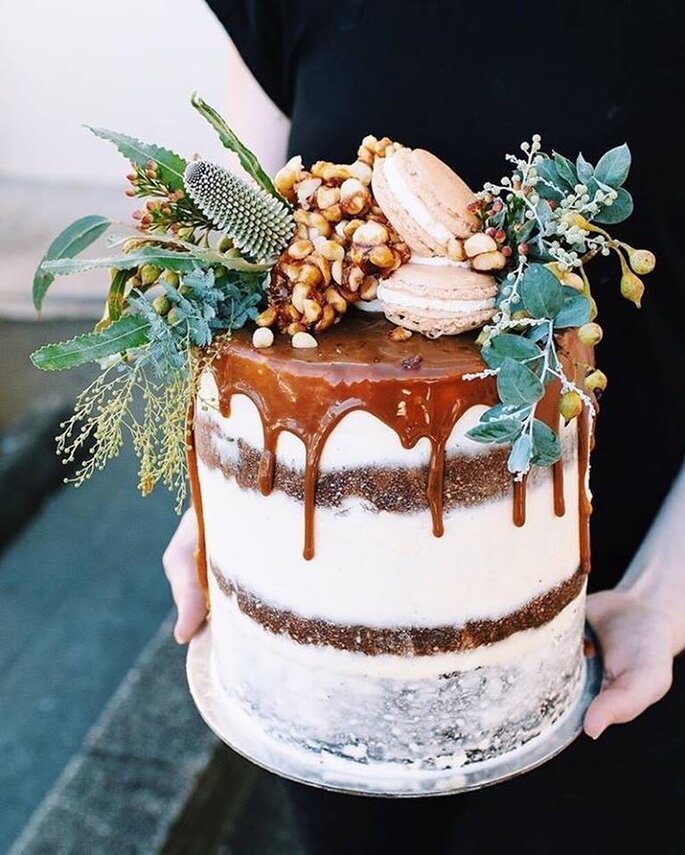 Drip cake é tendência para bolo de casamento em 2017