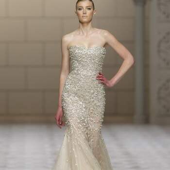 <a href="http://zankyou.9nl.de/7wxx">Prenez rendez-vous ici pour découvrir la nouvelle collection 2015 de Pronovias.</a>