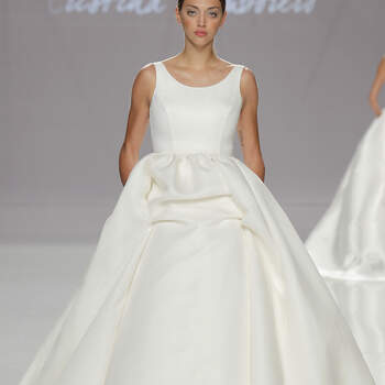 Cristina Tamborero. Credits- Barcelona Bridal Fashion Week 