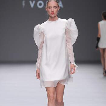 Sophie et Voilà | Credits: Valmont Barcelona Bridal Fashion Week