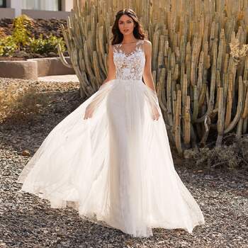 Pronovias Premiere 2021. Modelo Britt