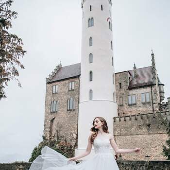 Aurora by Allure Bridals | | Style: D261 | Créditos: Disney