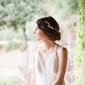 Romantische Brautfrisuren. Credits: Sandra Aberg Photography