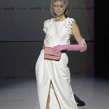 Isabel Zapardiez. Credits_ Barcelona Bridal Fashion Week 