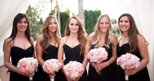 elegantes en color negro para las damas de boda