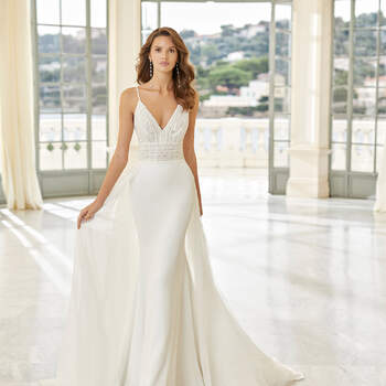Los 136 vestidos de novia sencillos más elegantes de