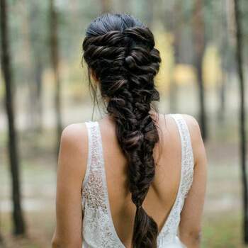 60 peinados con trenzas para novias: ¡la tendencia que siempre triunfa!