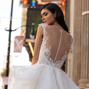 Photo: Pronovias 2021 Cruise Collection