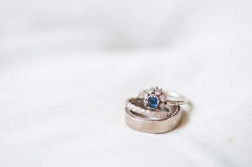 Tío o señor lista brazo Cómo elegir la piedra preciosa del anillo de compromiso: ¡aquí tienes sus  significados!