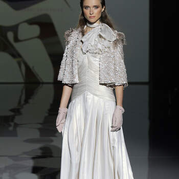 Isabel Zapardiez. Credits: Barcelona Bridal fashion Week