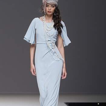 A colecção de vestidos de festa de Matilde Cano 2013 mostra-nos que a tendência vintage não se fica pelas noivas. Inspiração anos 20 para as convidadas de casamentos do próximo ano.