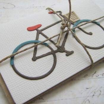 Se você gostaria de usar bicicletas como parte da sua decoração, trouxemos algumas ideias para te inspirar!