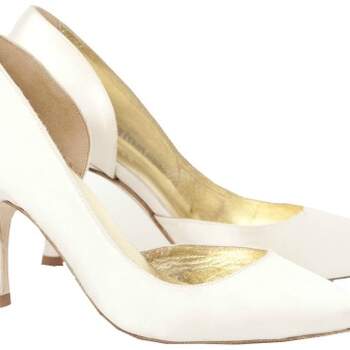 Os sapatos de noiva de Freya Rose, além de lindos, são delicados e cheios de detalhes especiais. Inspire-se nos modelos para encontrar seu par perfeito.