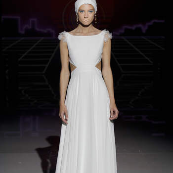 Photo : Marylise by Rembo Styling. Credits_ Barcelona Bridal Fashion Week