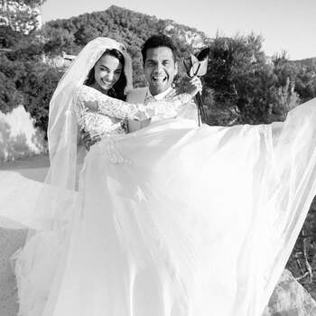Dani Alves, decidiu entoar o “Sim” numa cerimónia íntima e secreta, oficializando assim a sua relação com a modelo Joana Sanz.