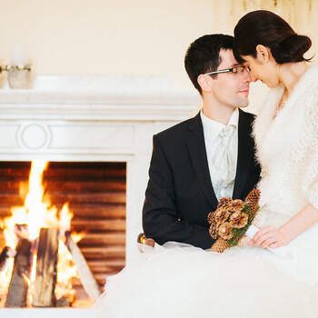 Eine winterliche Hochzeitsfeier. Foto: Bell Studio - Esther&amp;Gabe