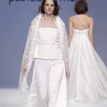 Um orgulho para a moda portuguesa: Joana Montez e Patrícia de Melo deslumbraram a assistência da Gaudí Noivas com a delicadeza e a qualidade artesanal da sua colecção de vestidos de noiva 2013.