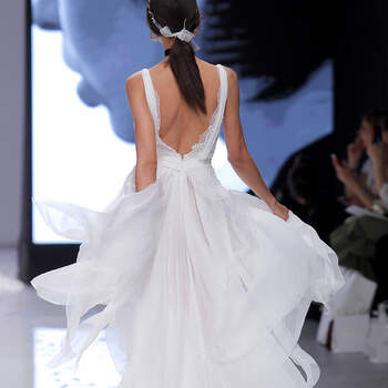 Créditos: YolanCris | Barcelona Bridal Fashion Week