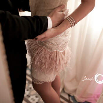 El rosa palo es uno de los tonos favoritos para las novias que deciden cambiar el color de su vestido. Foto: José Alfaro. Fotocine de boda