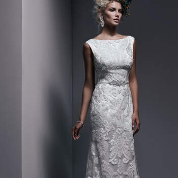 Feito com rendas finas e tule francês esse vestido de noiva é a expressão do glamour! 
<a href="http://www.sotteroandmidgley.com/dress.aspx?style=5SW620" target="_blank">Sottero &amp; Midgley</a>