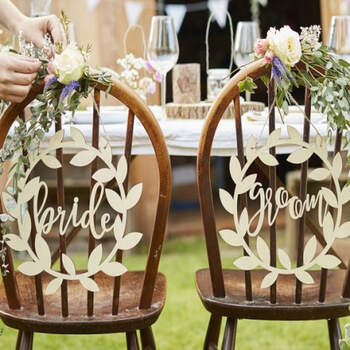 Decoraciones en madera bride y groom- Compra en The Wedding Shop