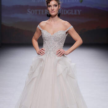 Maggie Sottero. Credits: Valmont Barcelona Bridal Fashion Week