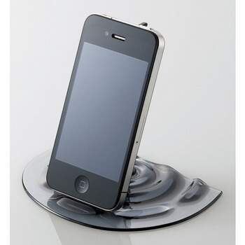Este original soporte para smartphone será la salvación de aquellos que no pueden vivir sin su móvil.  Foto: <a href="https://www.zankyou.es/f/quiero-regalarte-23021" target="_blank">Quiero Regalarte</a>
