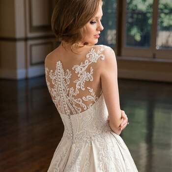 Amaré by Casablanca Bridal 