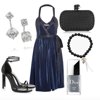 Vestido de Diane von Furstenberg, zapatos de YSL, aretes de Kenneth Jay Lane, clutch de Bottega Veneta, esmalte de Dior
