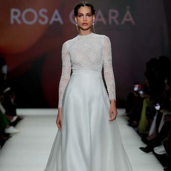 Rosa Clara Collezione 2023 dalla Barcelona Bridal Week