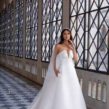 Photo: Pronovias 2021 Cruise Collection