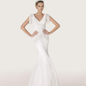 <a href="http://zankyou.9nl.de/7wxx">Prenez rendez-vous ici pour découvrir la nouvelle collection 2015 de Pronovias.</a>