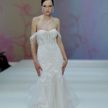 Nicole MilanoCollezione 2023_Sfilata Barcelona Bridal Week 