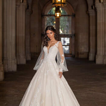 Foto: Pronovias Cruise Collection 
Modelo Field