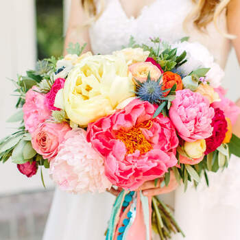 Les 60 plus beaux bouquets de mariée avec des pivoines