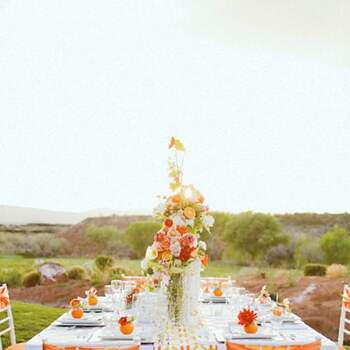 O laranja é uma cor alegre e pode ser aproveitada para decorar casamentos em qualquer estação do ano. Veja estas inspirações que separamos para que sua decoração fique linda.