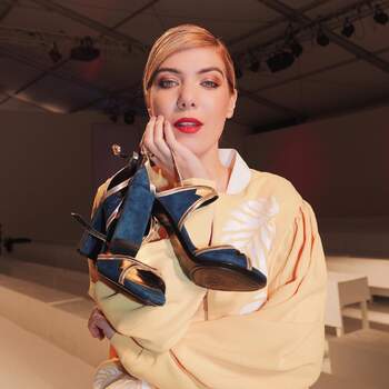 Raquel Strada vestida por Carlos Gil | Sapatos: Luís Onofre | Foto via Instagram