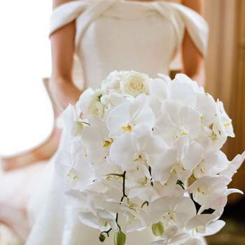  Wedding Flowers to Wear