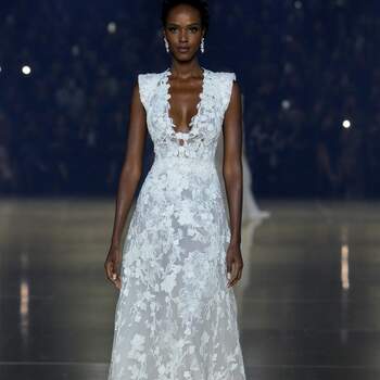 Pronovias Collezione 2023 dalla Barcelona Bridal Week