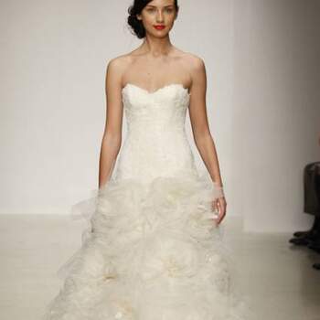 Vestidos de noiva românticos, elegantes e belos! A coleção Amsale 2013 está repleta de modelos para todos os gostos. Confira! 