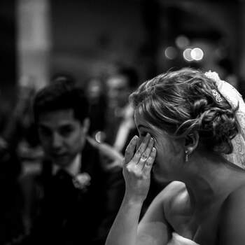 Esta novia no puede contener las lágrimas. Foto: Silvia Calvo.