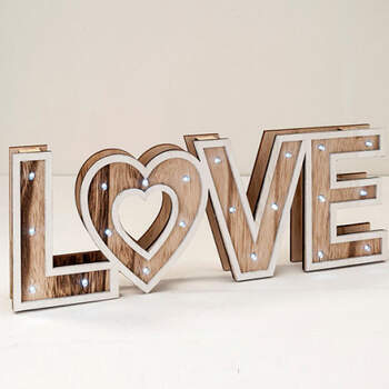 Letrero de madera LOVE con luz led- Compra en The Wedding Shop
