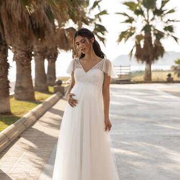 Photo: Pronovias 2021 Cruise Collection