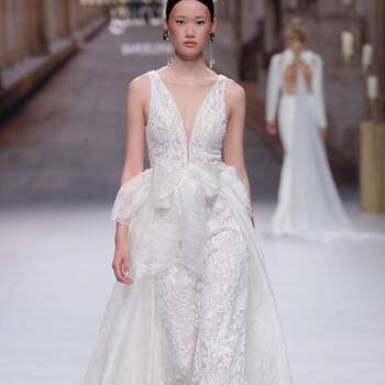 Inmaculada Garcia. Credits: Valmont Barcelona Bridal Fashion Week