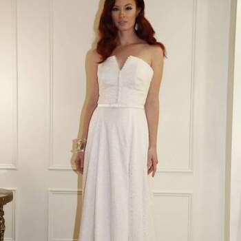 Delicados e com um toque de simplicidade, os vestidos de noiva da coleção Outono 2013 de Fancy Bridal encantam. Veja os modelos e inspire-se