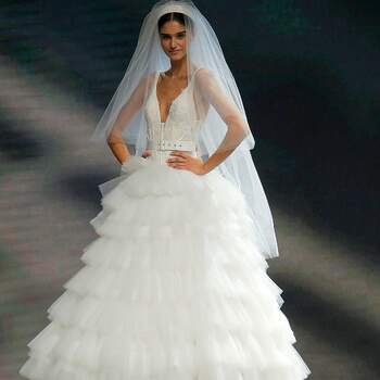 Foto: Yolancris | Valmont Barcelona Bridal Fashion Week