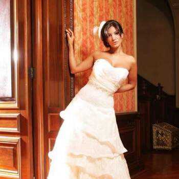 Modelos de vestidos de noiva para todos os gostos: para noivas mais românticas, ousadas, tradicionais e modernas. esta é a coleção de vestidos de noiva Reina Juliette.