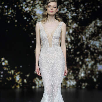 Pronovias. Credits: Valmont Barcelona Bridal Fashion Week