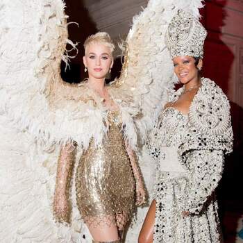 Katy Perry em Versace  e Rihanna em Maison Margiela: as rainhas da passarela | Foto via IG @worldsbestperrypie