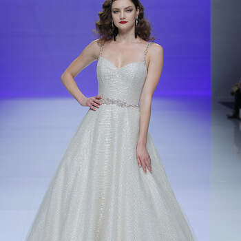 Maggie Sottero. Credits: Barcelona Bridal Fashion Week 